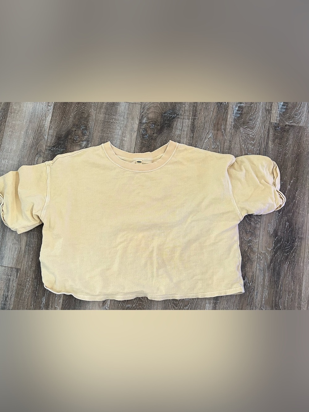 Old Navy Pale Yellow Cropped Sweatshirt